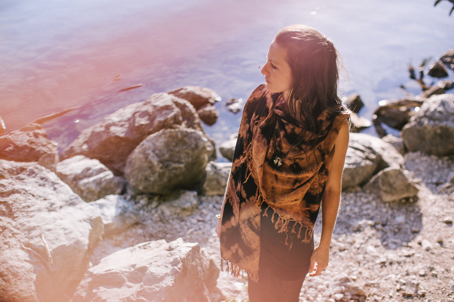 Sarong mit Zick-Zack - Muster, Pareo, Tuch, Schal mit Fransen - Batik, Tie-Dye - schwarz-orange-lila