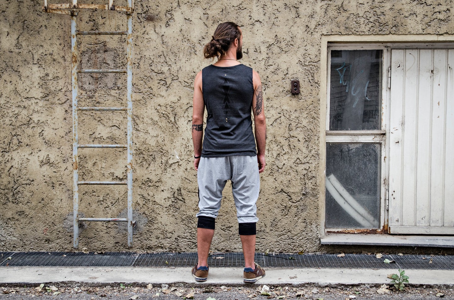 Tank top - Seeveless Shirt - handprinted, with Rivets - gray