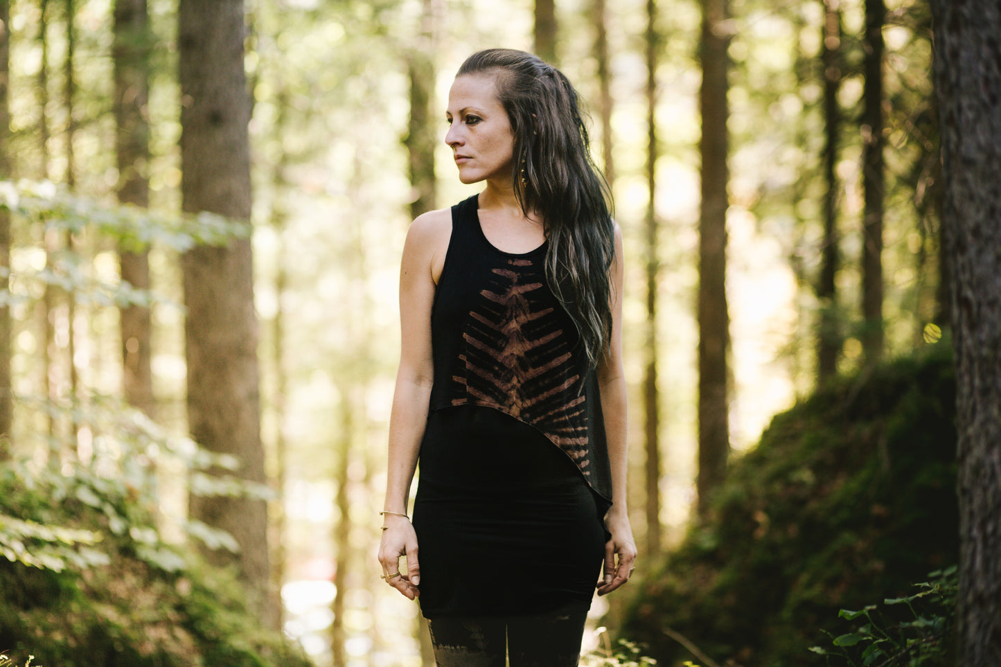 Racerback Tanktop - mit abstrakter Knochenstruktur - Batik, Tie-Dye - schwarz-apricot-lila