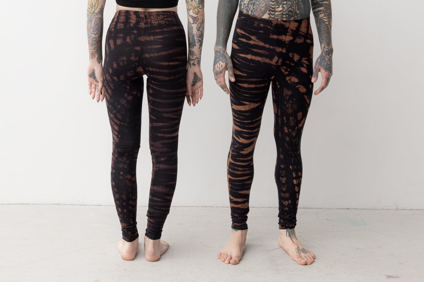 Tiger & Leopard look Leggings - Batik, Tie-Dye - unisex - beige-brown-purple