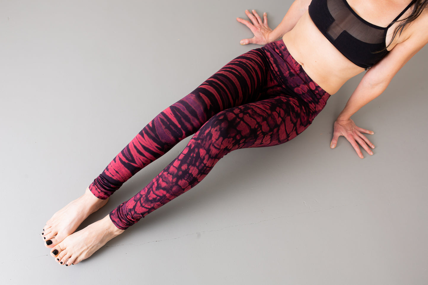 Tiger & Leopard look Leggings - Batik, Tie-Dye - unisex - black-red-purple