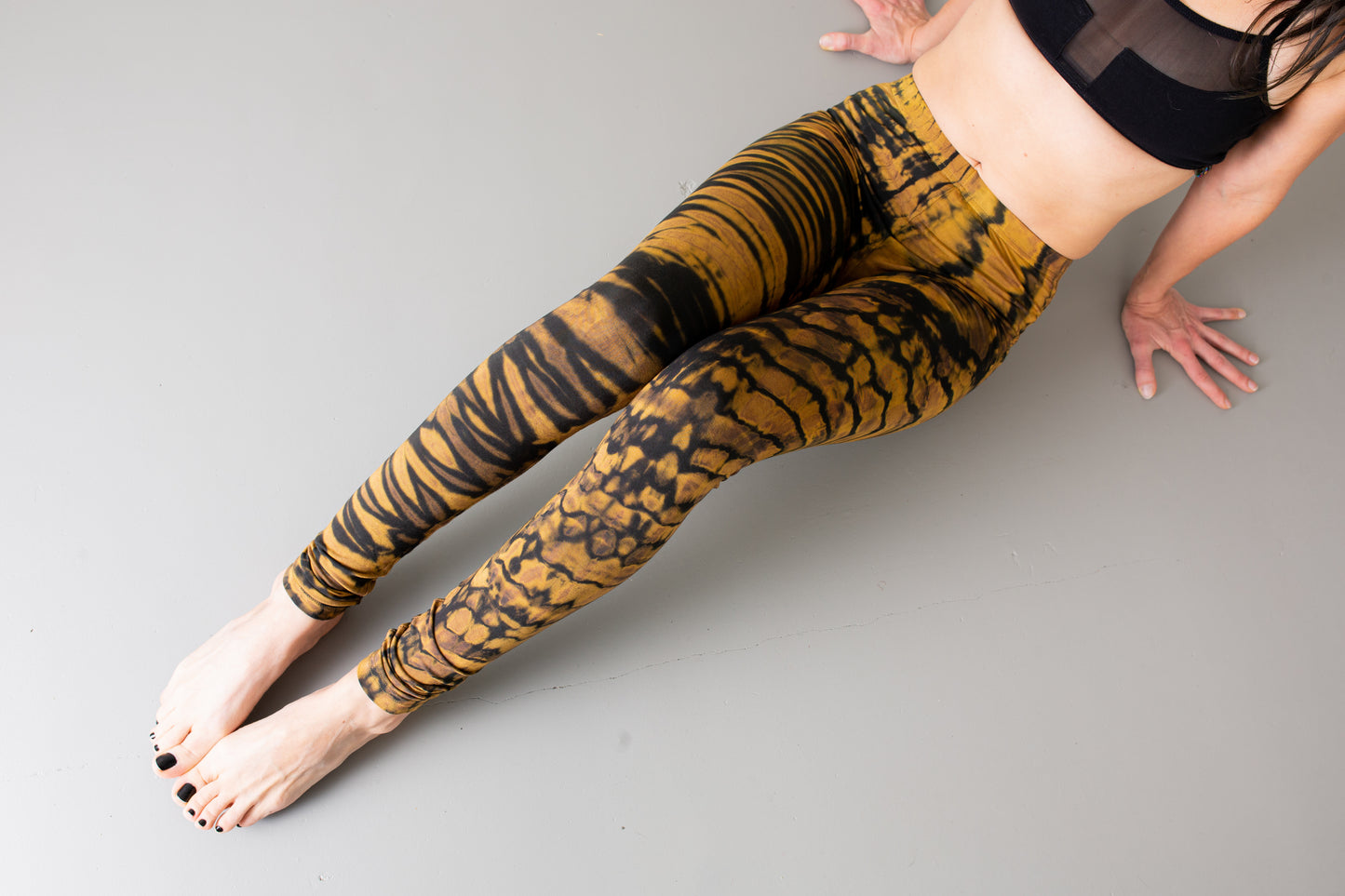 Tiger & Leopard look Leggings - Batik, Tie-Dye - unisex - black-beige-yellow