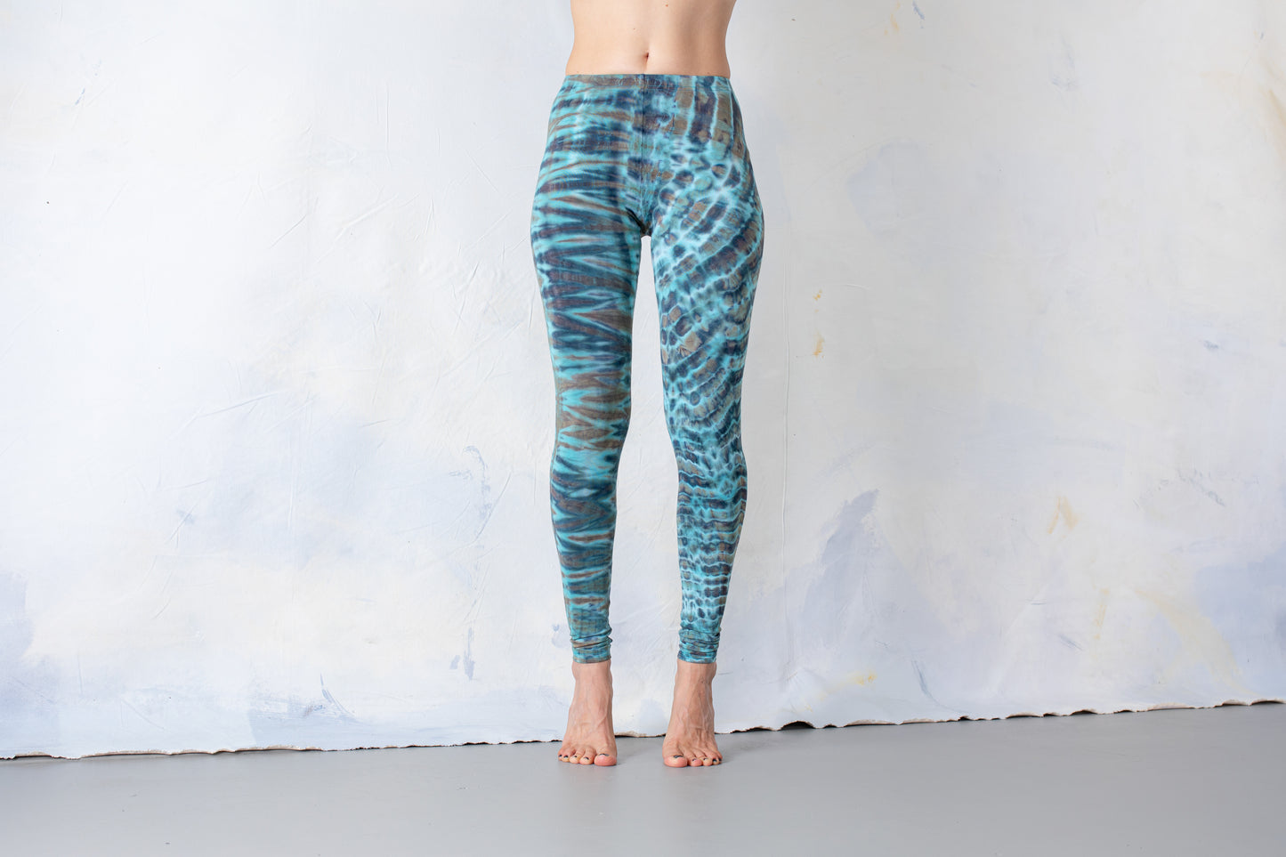 Leggings mit Tiger- und Leopardenoptik - Batik, Tie-Dye - unisex - türkis-braun