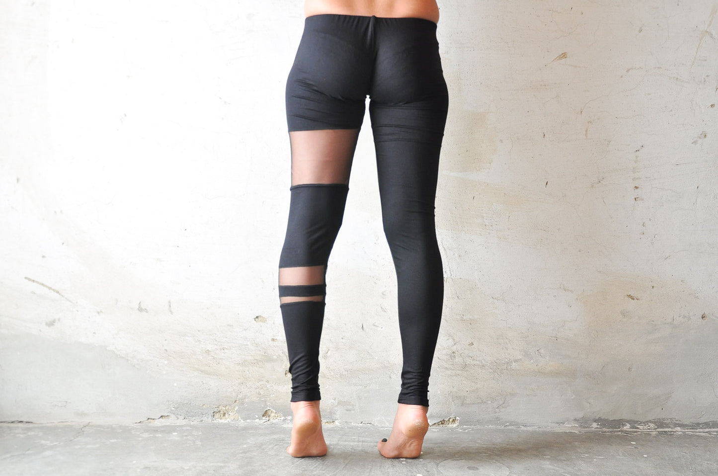 Leggings mit unilateralen Netzelementen, Mesh Leggings - schwarz