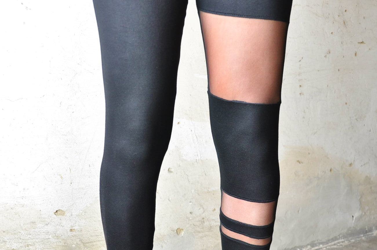 Leggings mit unilateralen Netzelementen, Mesh Leggings - schwarz