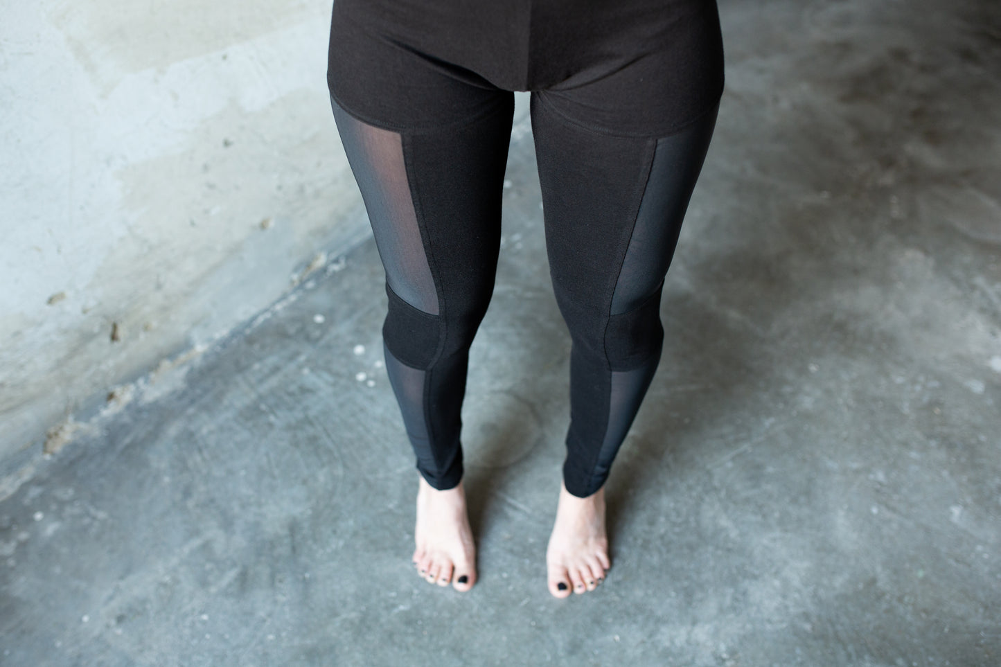 Mesh Leggings - Leggings with transparent mesh fabric - black