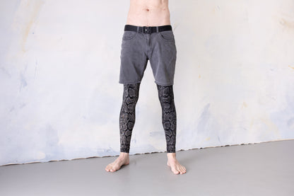 Leggings with abstract snake pattern - screen printing - unisex - black-gray-white