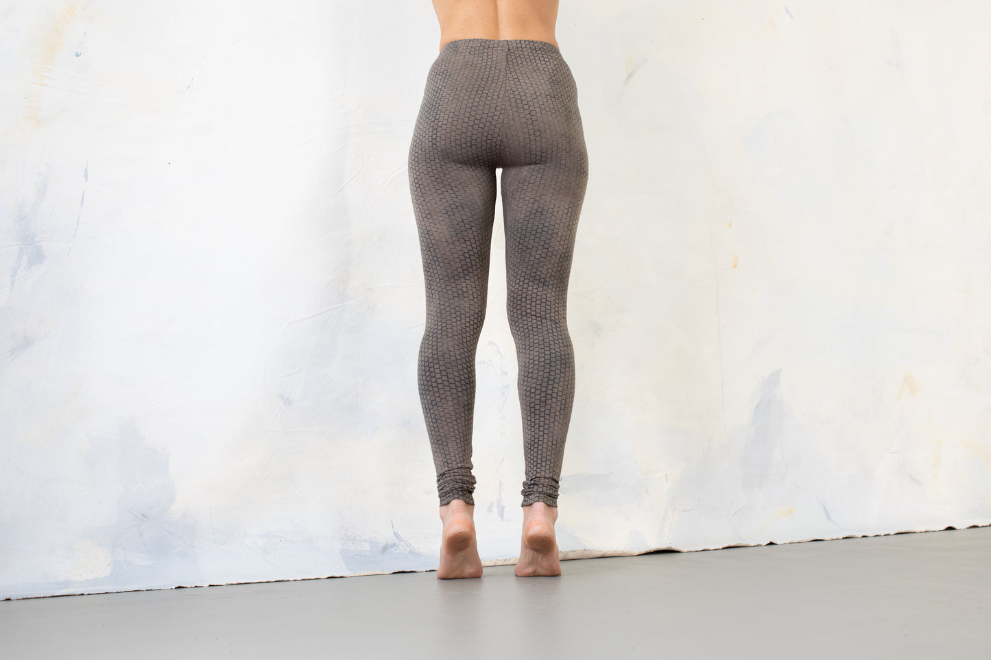 Leggings abstrakte Ziegelsteine - unisex - indigo-beige