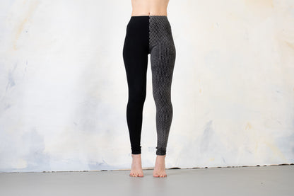 Leggings abstract Bricks - unisex - asymmetric - black-beige