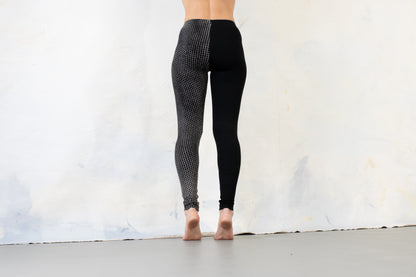 Leggings abstract Bricks - unisex - asymmetric - black-beige