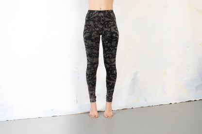 Leggings abstract Bricks - unisex - smokey - black-gray-beige