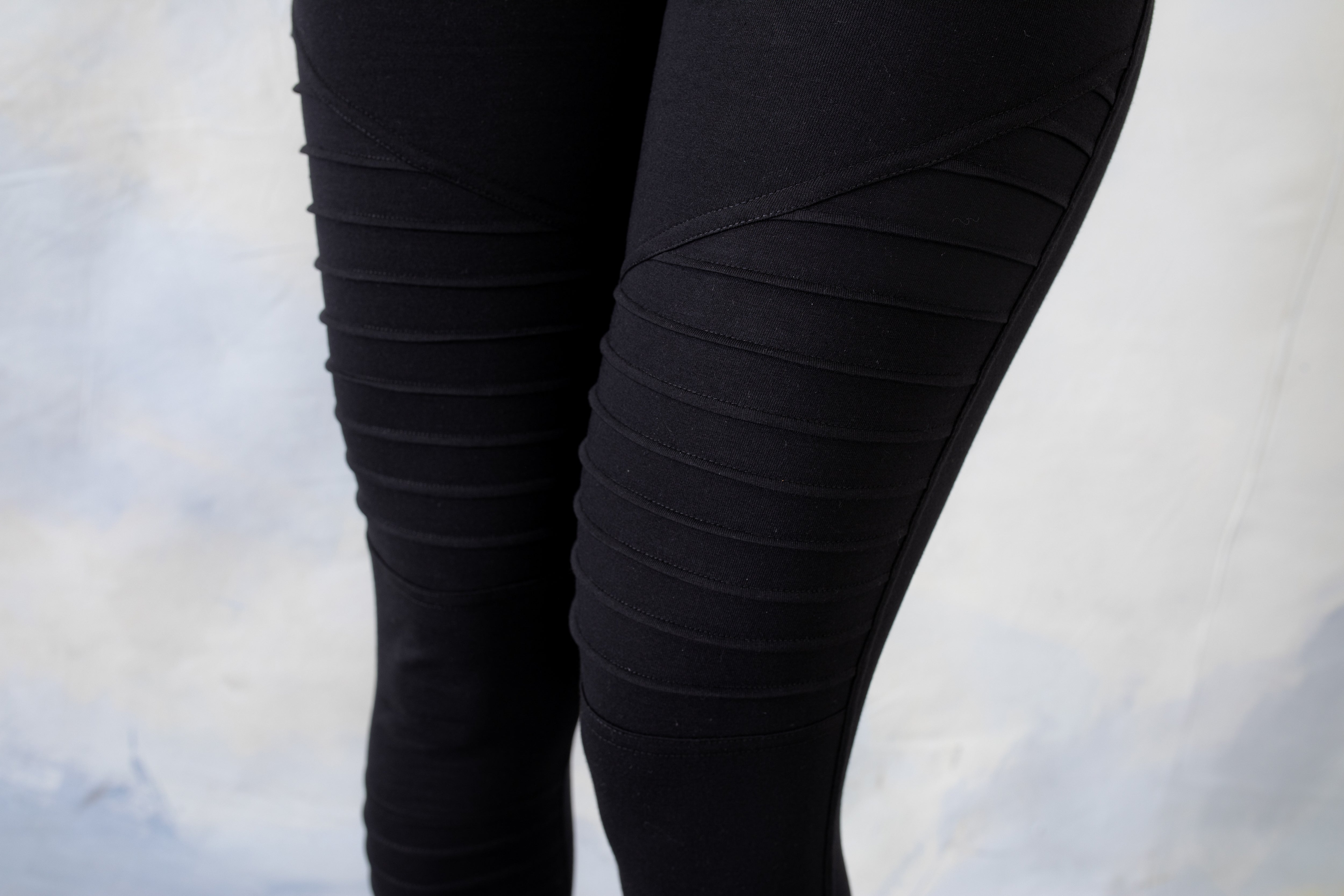 Leggings mit Nahtstruktur - schwarz