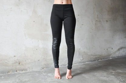 Leggings with Artificial Leather and Seams - black