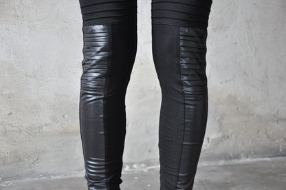 Leggings with Artificial Leather and Seams - black