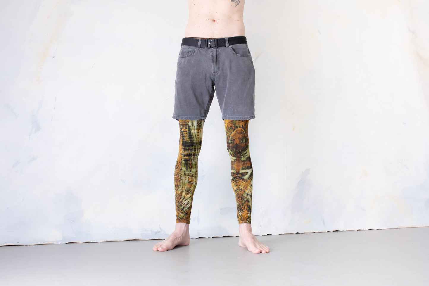 Leggings with an abstract diamond Pattern - unisex - camel beige-mustard brown