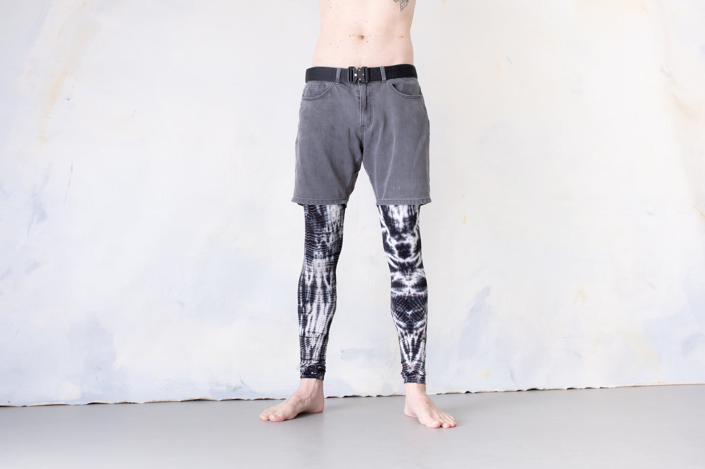 Leggings with an abstract diamond Pattern - Batik, Tie-Dye - unisex- black-gray-white