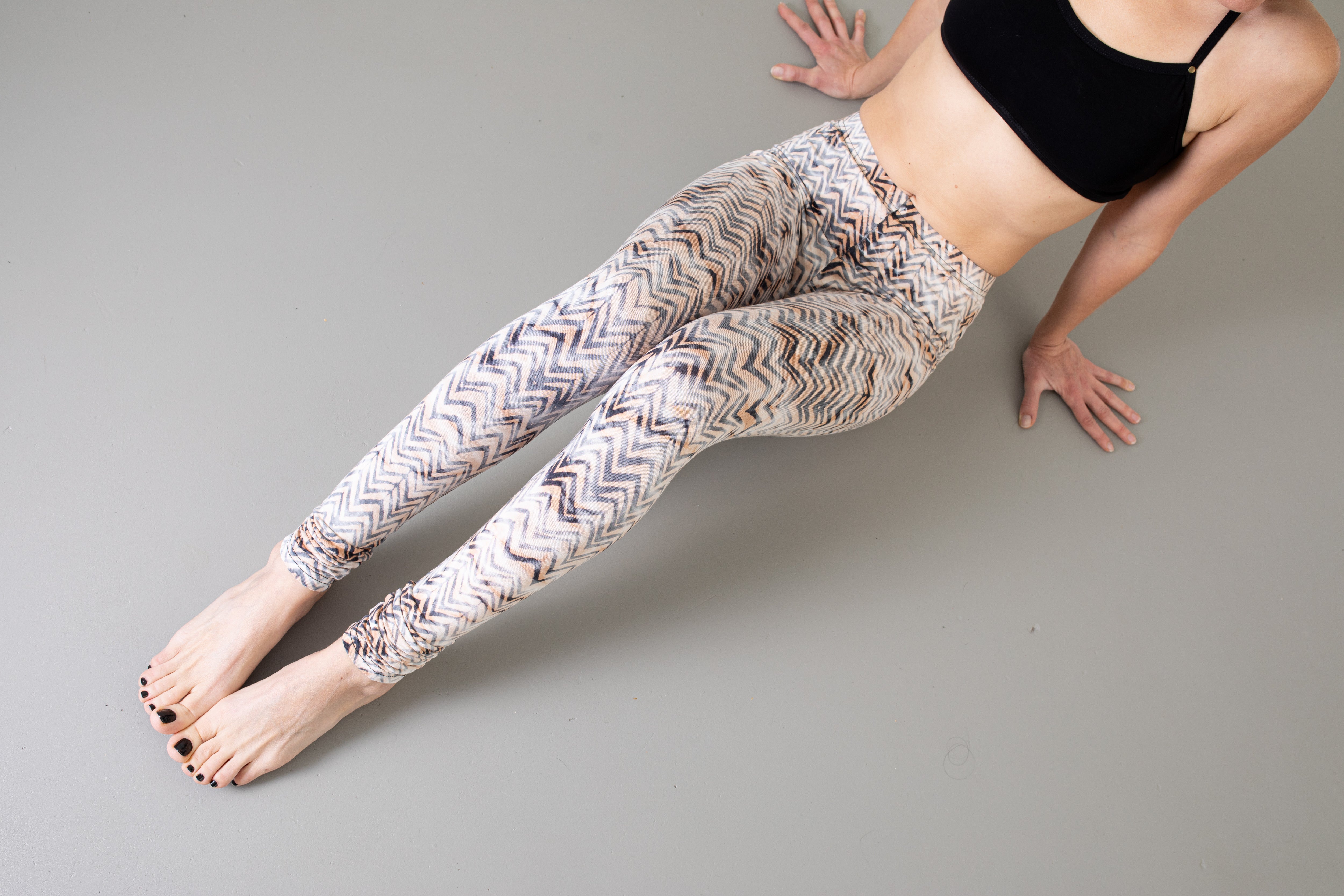 Leggings mit abstraktem Wellenmuster - Unterwasseroptik - terracotta