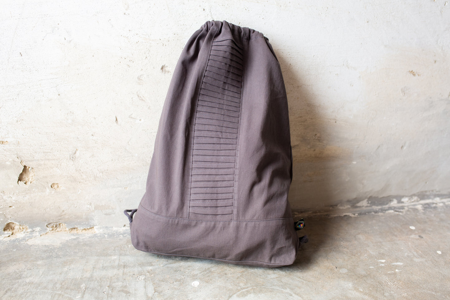 Drawstring Backpack - made of cotton - with seams - gray, lavender gray