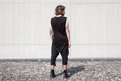 Baggy Pants - Overknee Shorts with Deep Crotch and Seam Structure - black