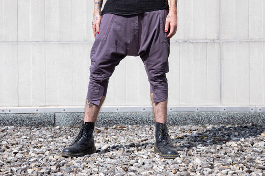 Baggy Pants - Overknee Shorts with Deep Crotch and Seam Structure - lavender-gray