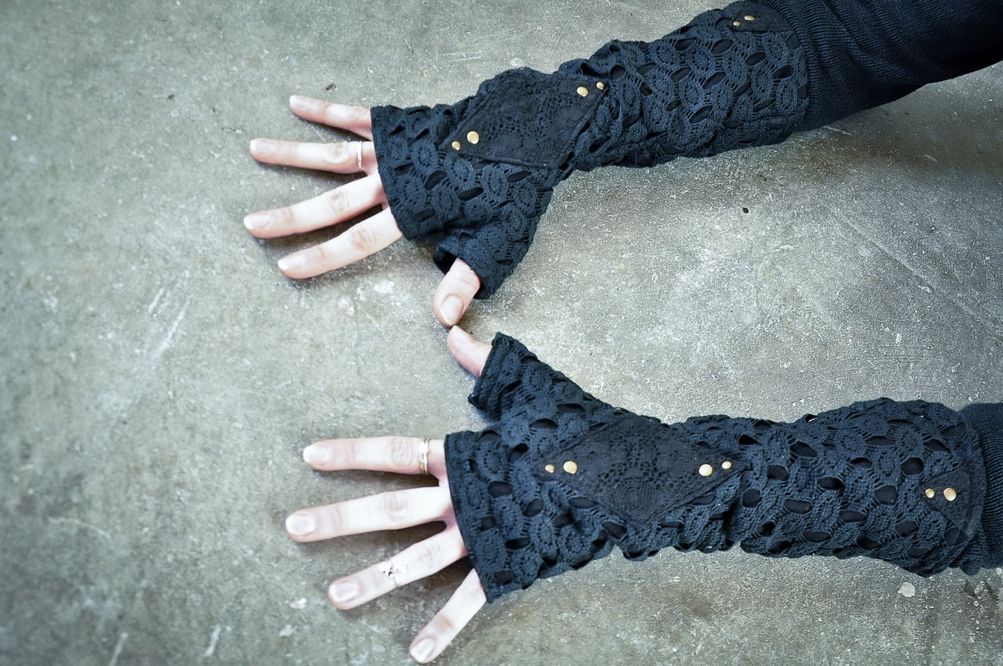 Arm Warmers, Wrist Warmers, Fingerless Gloves with Lace and Rivets - black