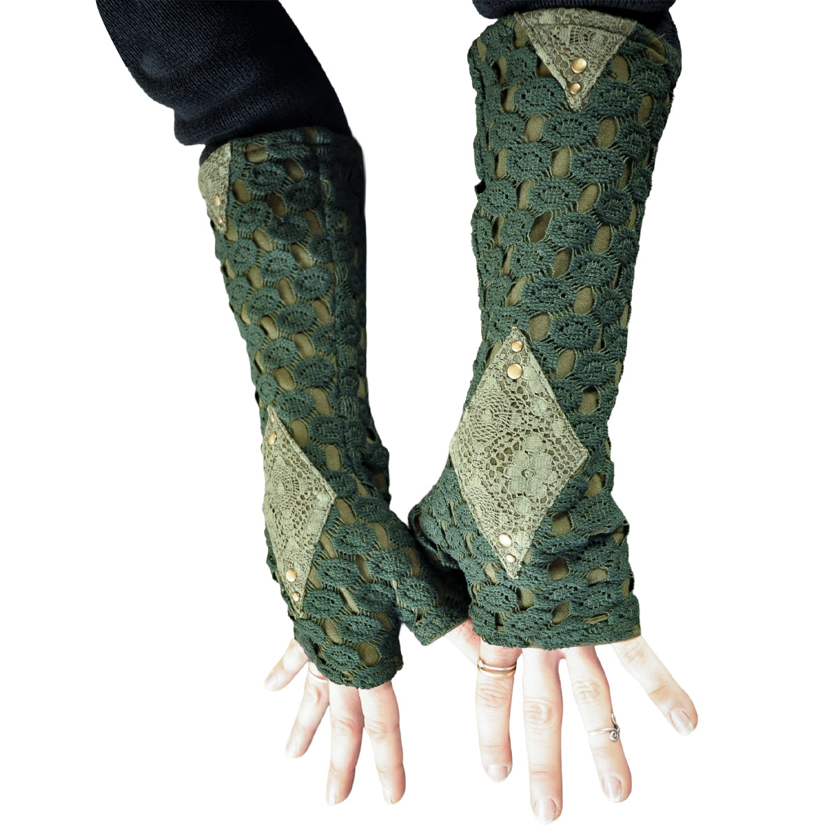 Statement Armstulpen mit gemusterter Spitze und Nieten grün - warme Pulswärmer, Alt Fashion, Goa