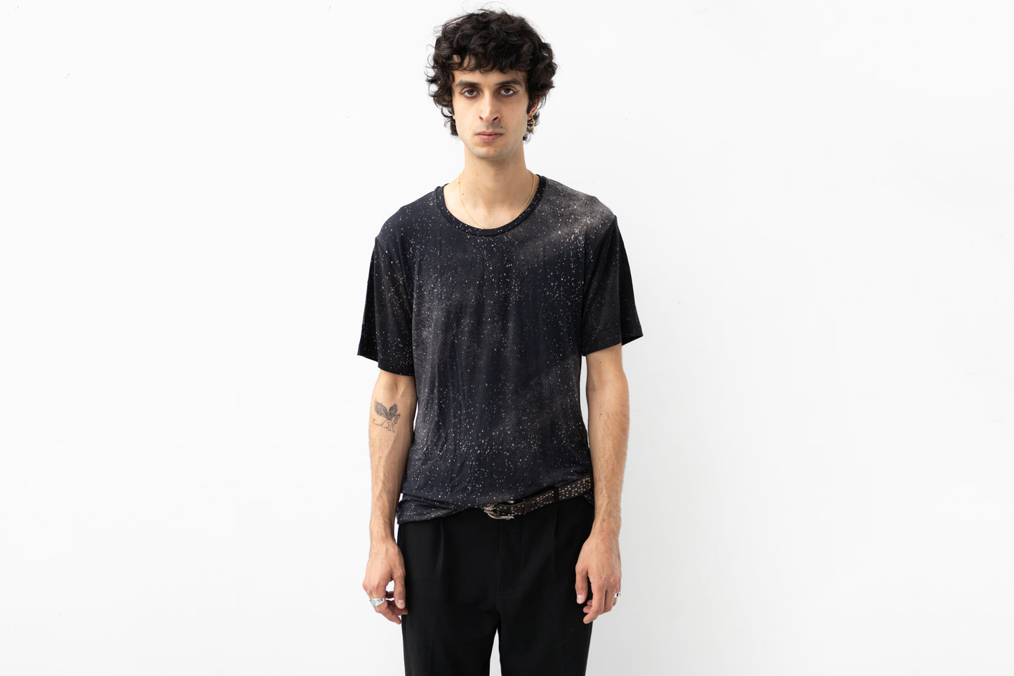 Lockeres Unisex Shirt mit kosmischem Design
