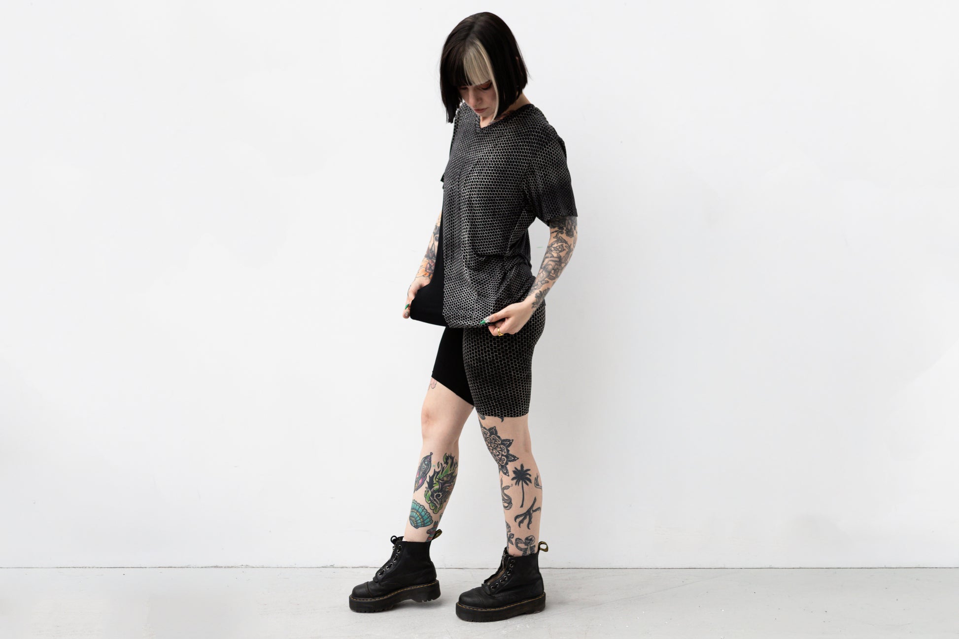 Batik T-Shirt mit geometrischem Hexagon-Muster
