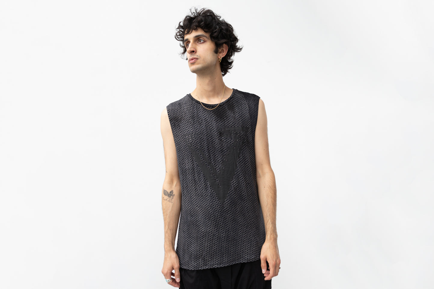 Tank Top with Triangle Print and Hexagon Pattern - black-beige-gray