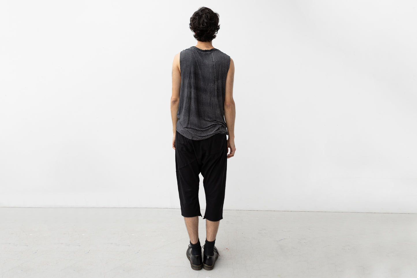Tank Top with Triangle Print and Hexagon Pattern - black-beige-gray