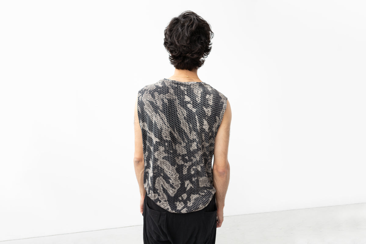 Tanktop abstrakte Ziegelsteine - asymmetrisch - schwarz-beige-grau