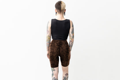 Biker Shorts - mit abstraktem Schlangenmuster - Batik, Siebdruck - schwarz-apricot
