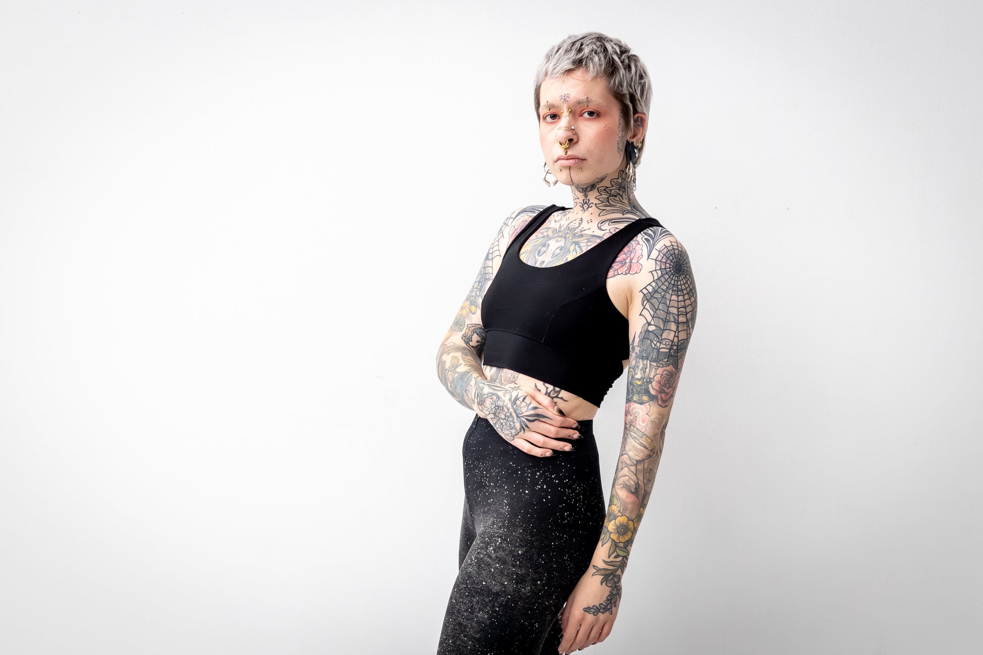 Schwarzes Bra Top aus doppellagigem Stoff, bequem und weich.