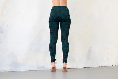 Leggings with an abstract Alligator Pattern - unisex - blue-green