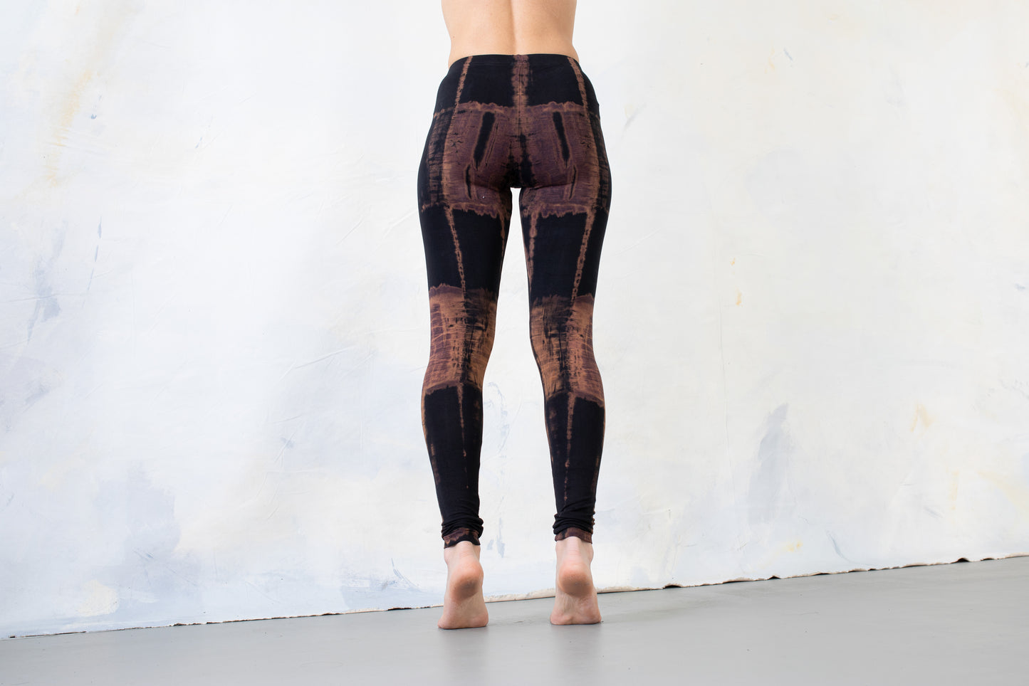 Leggings mit abstraktem Batikmuster - Garage, Grunge - Batik, Tie-Dye - unisex - purpur-apricot