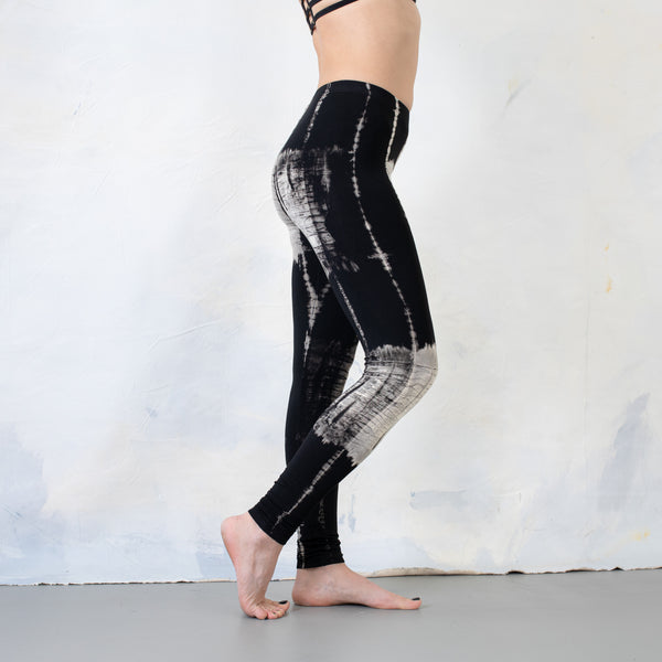 Leggings with abstract batik pattern - Garage, Grunge - Batik, Tie-Dye - unisex - black-gray-beige