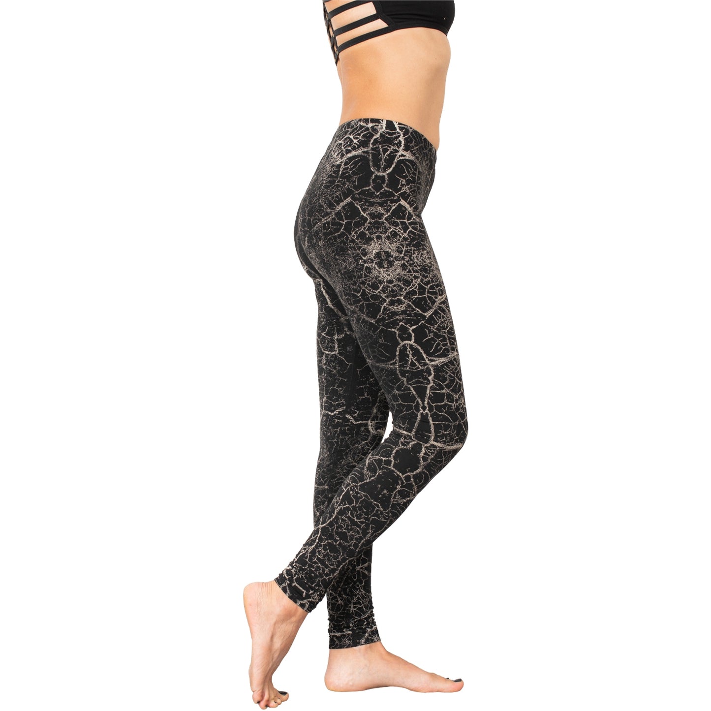 Leggings with an abstract cracked Earth Pattern - unisex - black-gray-beige