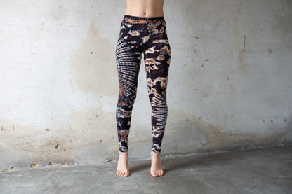 Leggings with an abstract floral Pattern - Batik, Tie-Dye - unisex - beige-brown-jeansblue