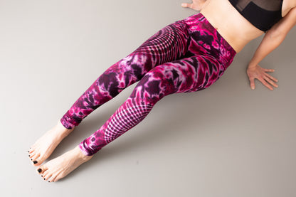 Leggings with an abstract floral Pattern - Batik, Tie-Dye - unisex - dark pink-purple