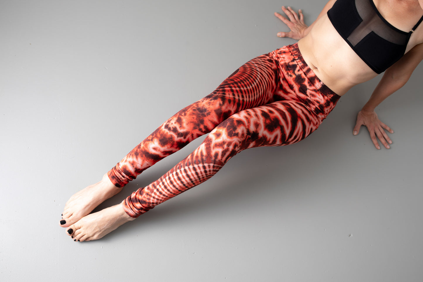 Leggings mit abstraktem Blumenmuster - Batik, Tie-Dye - unisex - flashy red, hochrot