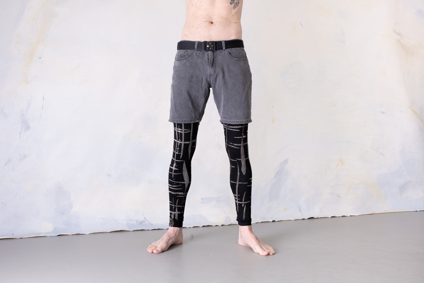 Leggings with Punky Scribble Pattern - Screen Printing, Tie-Dye - unisex - black-gray-beige