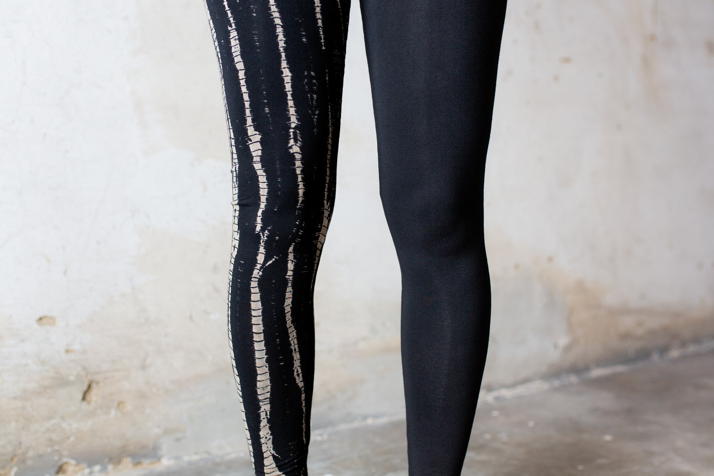Strappy Bra, Poncho & Leggings Set - Bold Statement Outfit