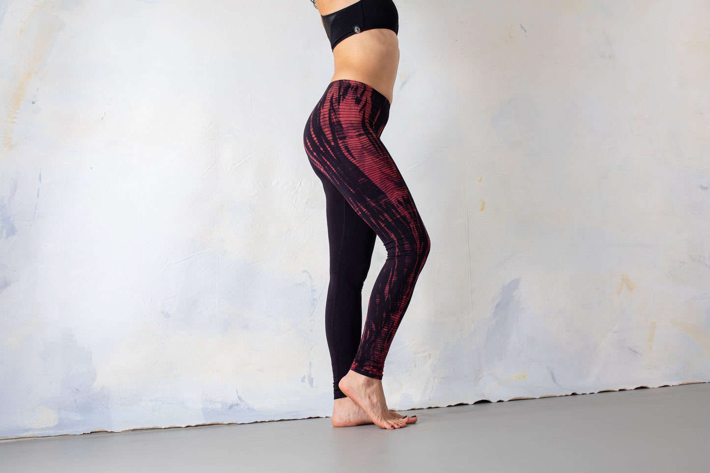 Leggings mit Reptilienmuster - Batik, Tie-Dye - unisex - schwarz-rot-violett