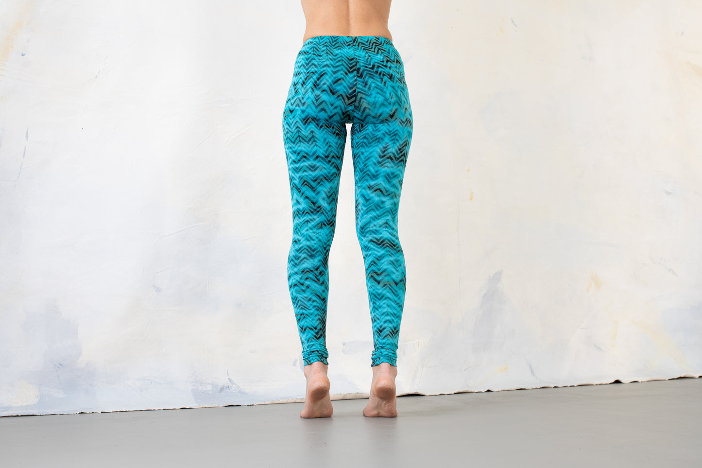 Leggings with an abstract Wave Pattern - Underwater Look - blue-green