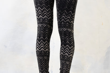 Leggings with an abstract Wave pattern - Underwater Look - black-gray-beige