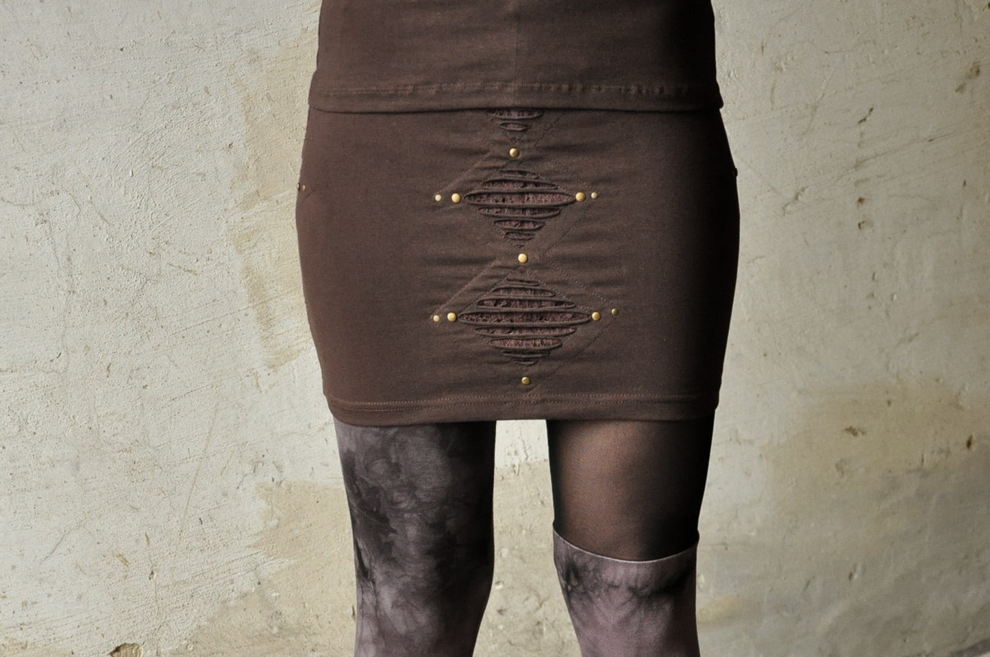 Elastic Mini Skirt - Stretch Skirt with Lace Elements and Rivets - brown