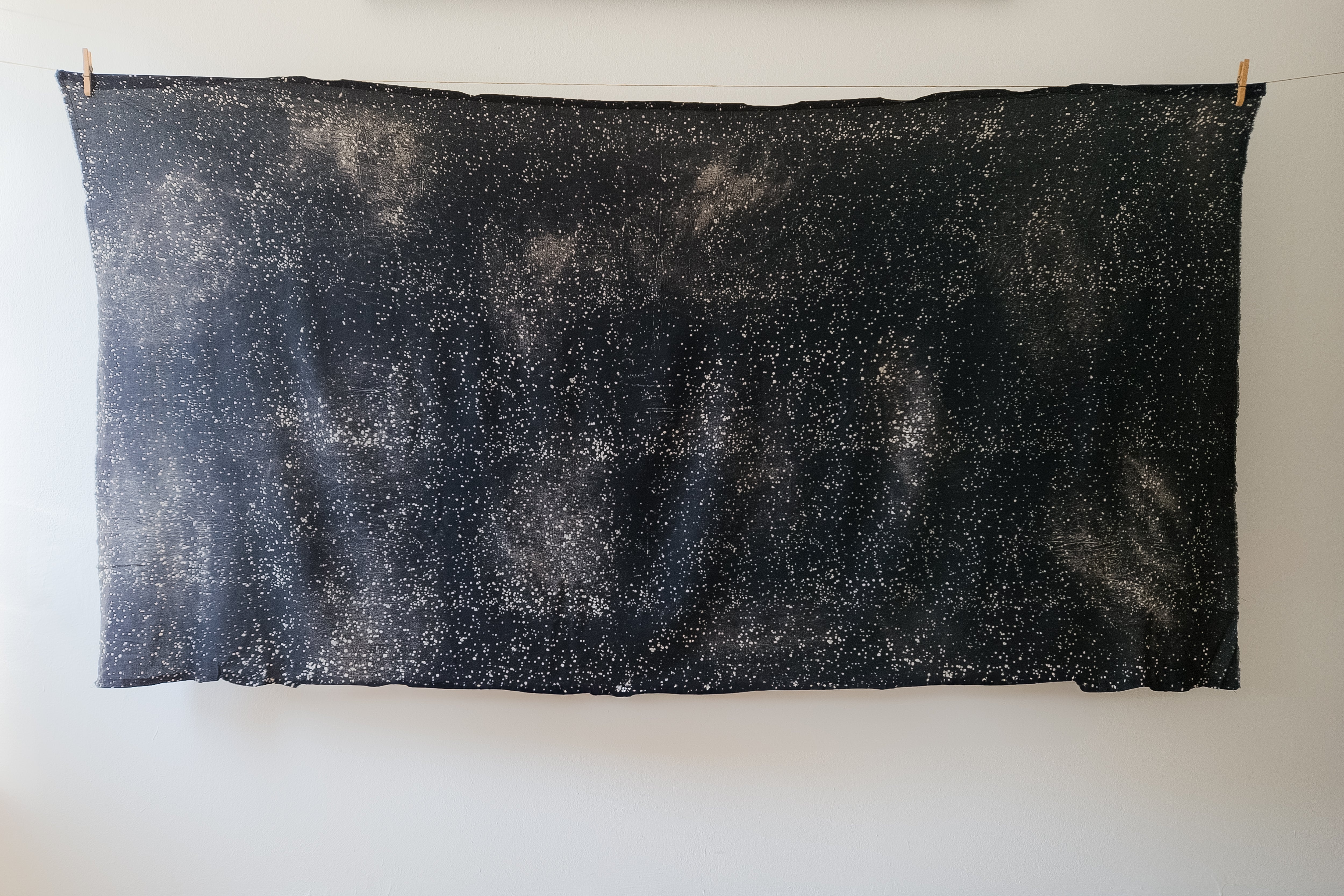 Sarong abstraktes Universum - unisex - schwarz-beige-grau