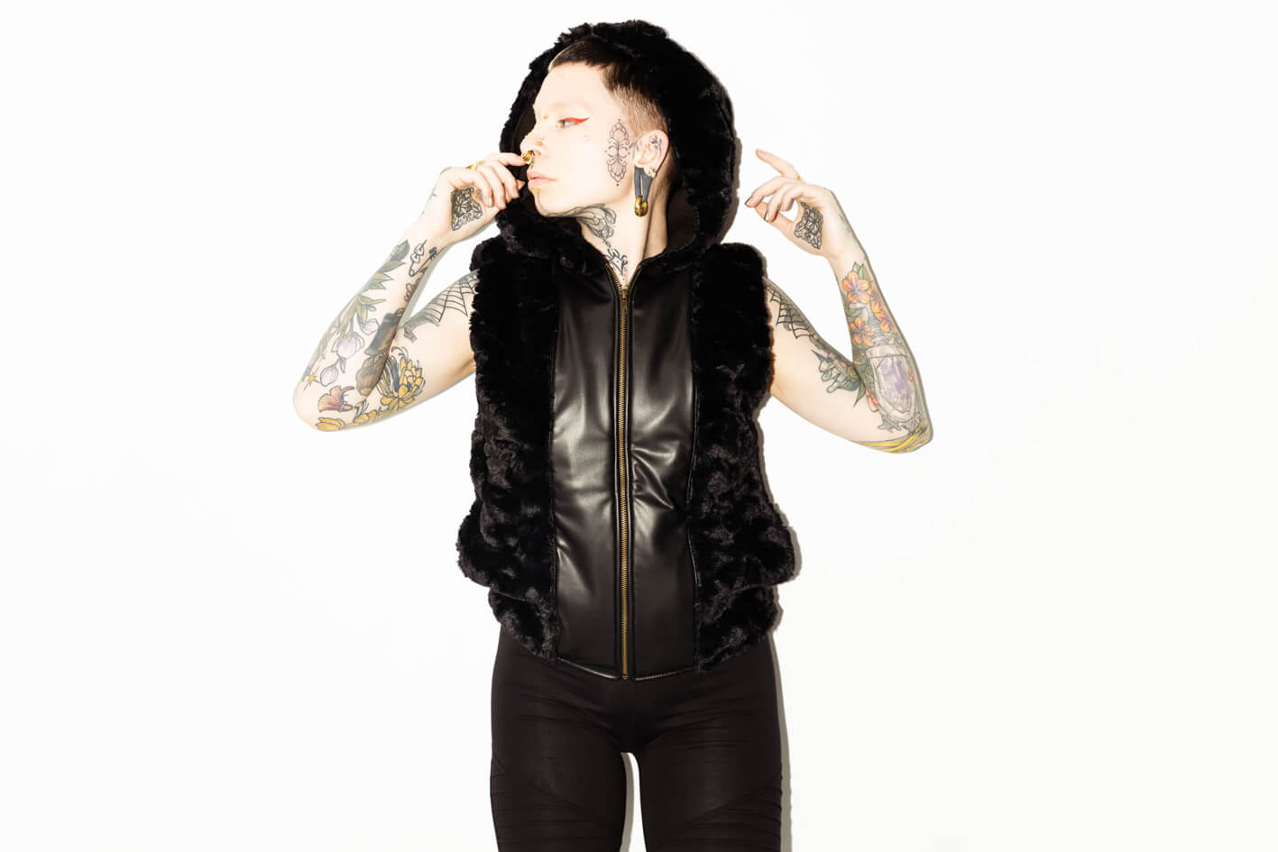 Artificial Fur Vest & Leggings Set – Dark Fashion Look