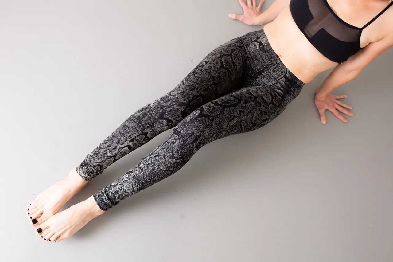 Black Grey Snake Skin Leggings Reptile Pattern Yoga Pants Shaping