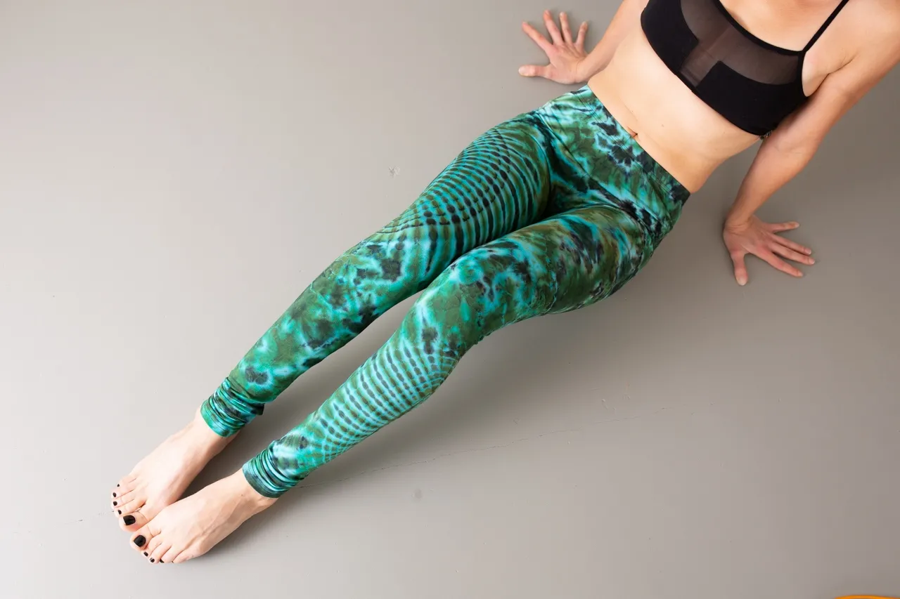 LEGGINGS with an abstract floral Pattern - Batik, Tie-Dye - unisex